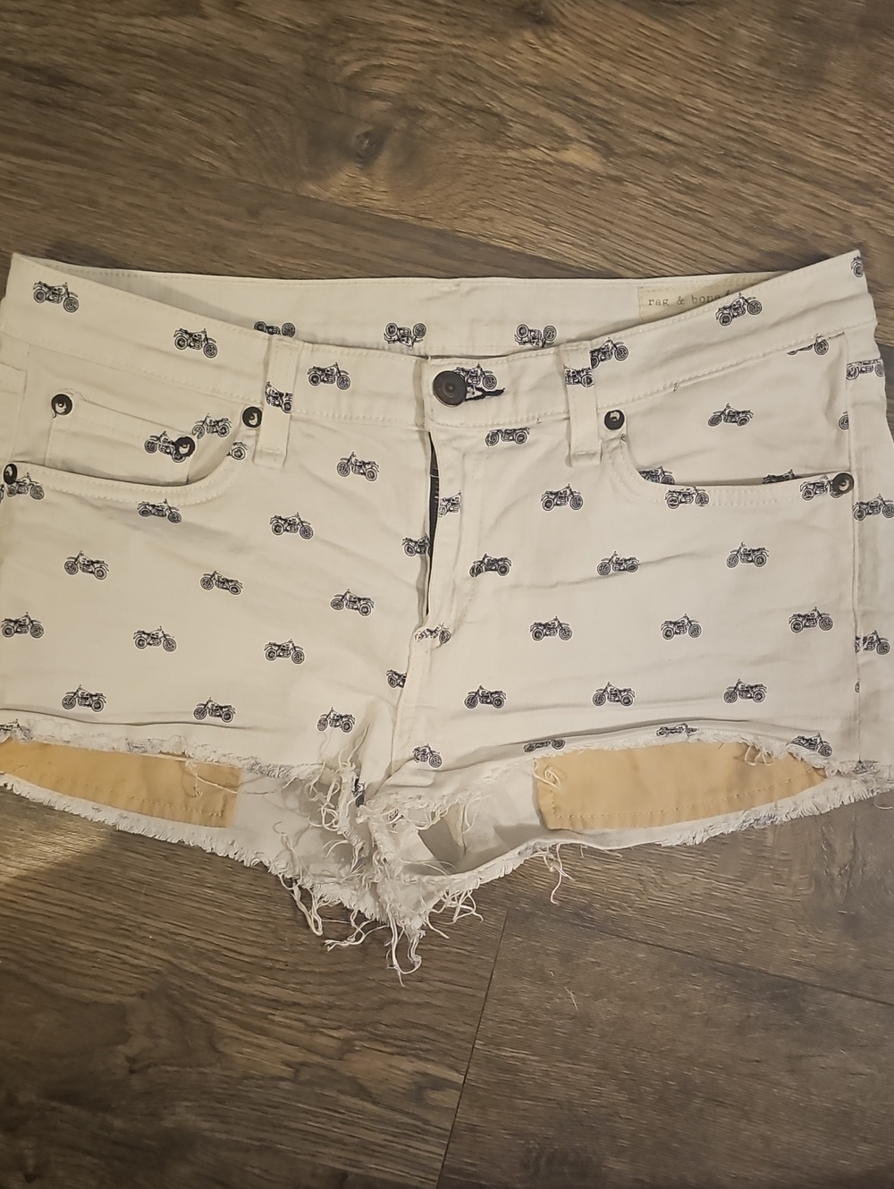 rag & bone Shorts White Motorcycle Print Frayed Denim Jean Waist 29 Cotton Blend